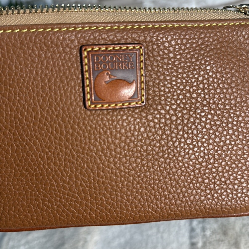 Dooney & Bourke Brown Leather Pebble Grain Wristlet - Picture 6 of 9